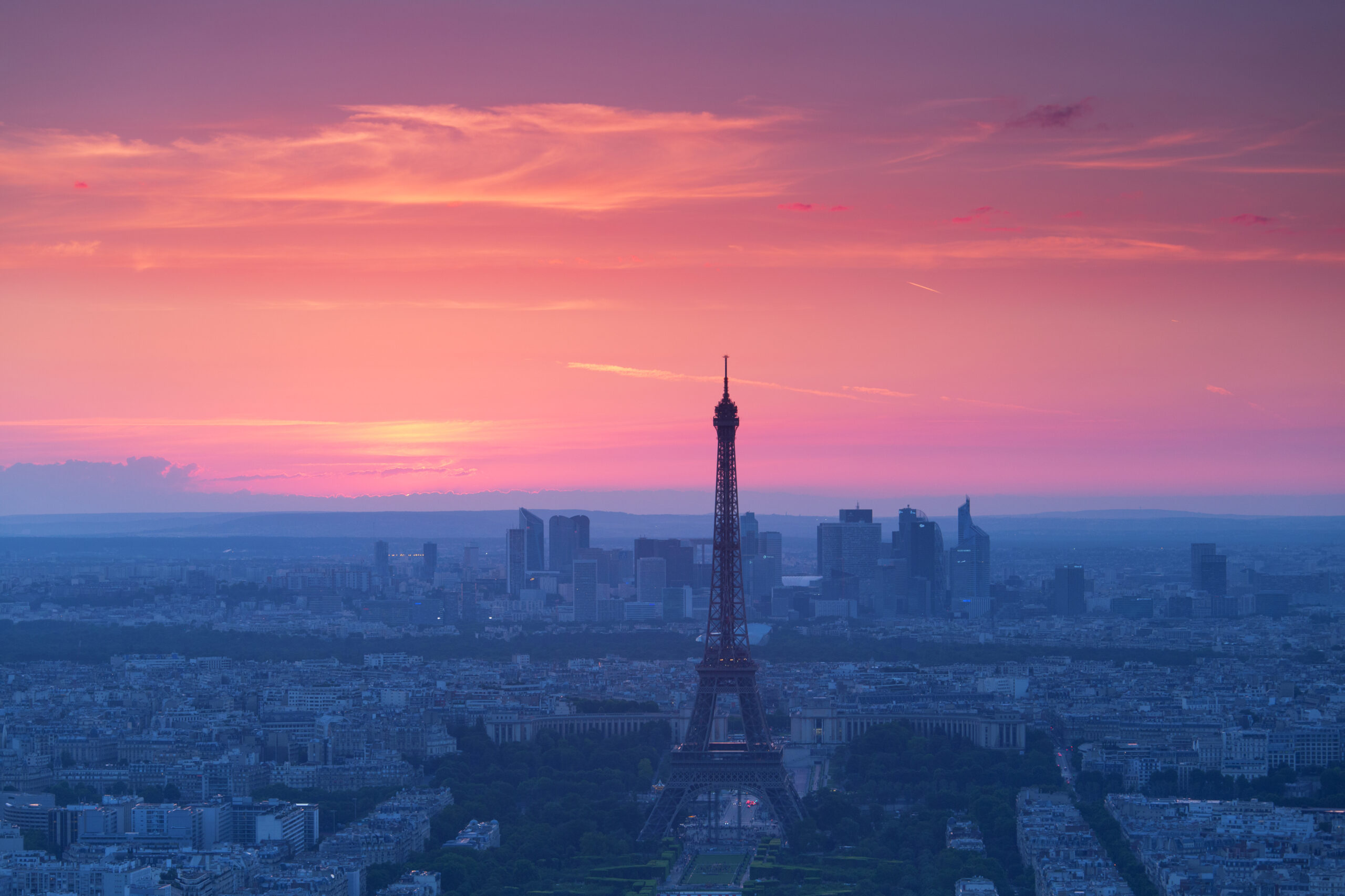 You are currently viewing Feel the Romance of Paris at the Eiffel Tower